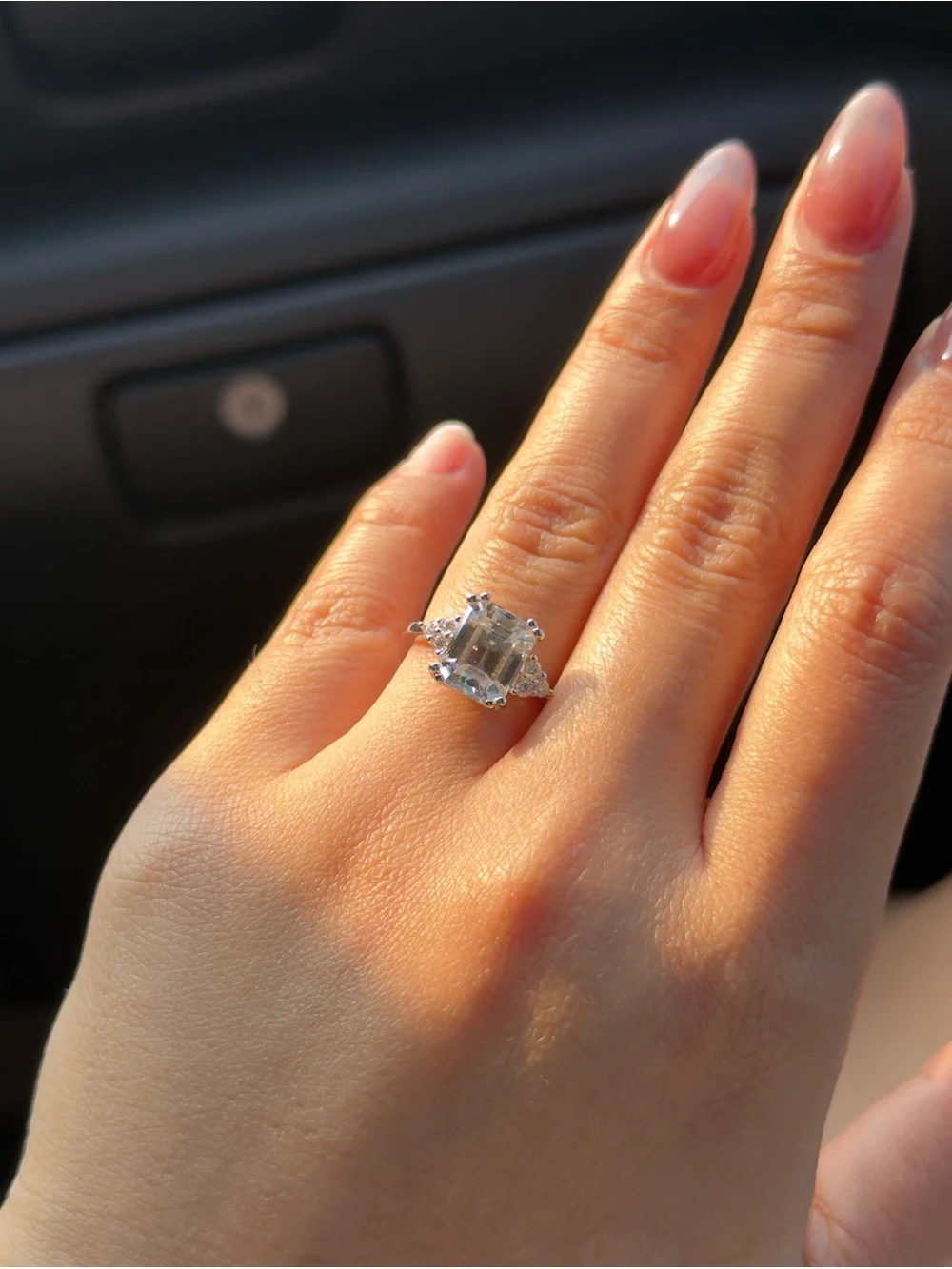 4ct Emerald cut moissanite vvs1 color D engagement ring sz6